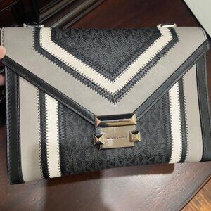 Michael Kors Crossbody with Clasp
